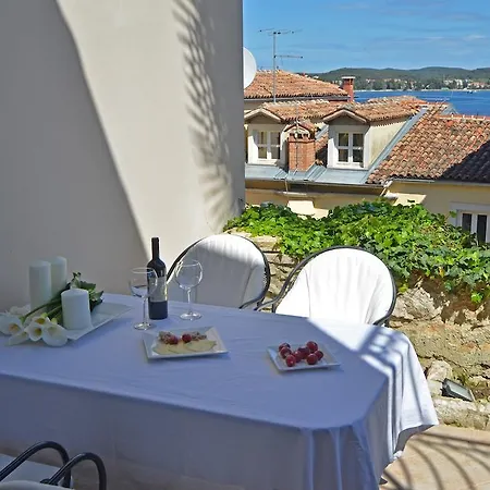 Apartment Sea View House Olja