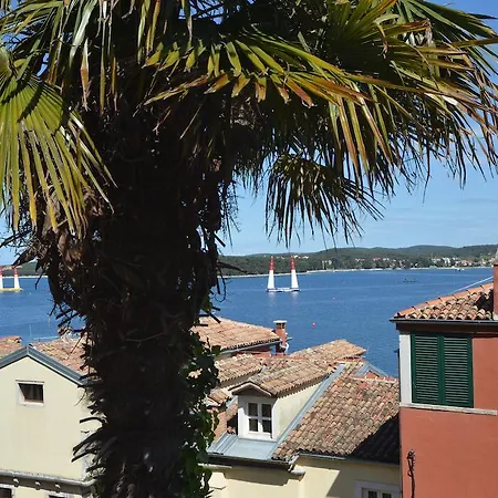 Sea View House Olja Apartment *