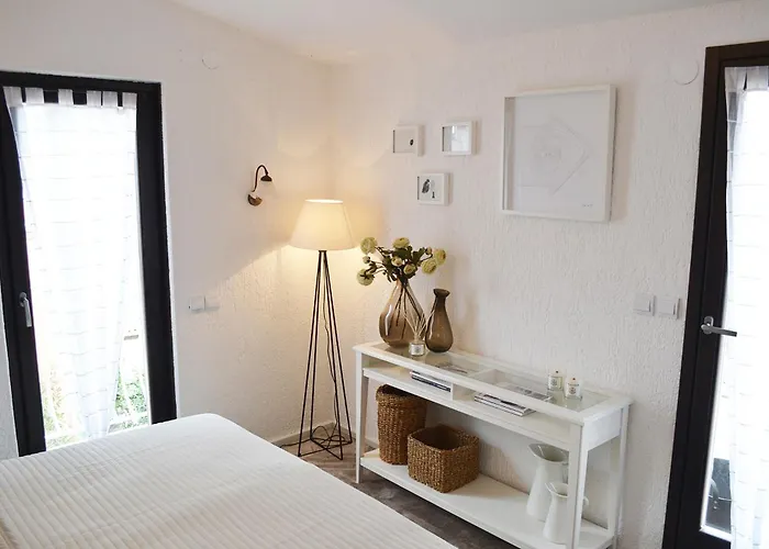 Sea View House Olja Apartman *