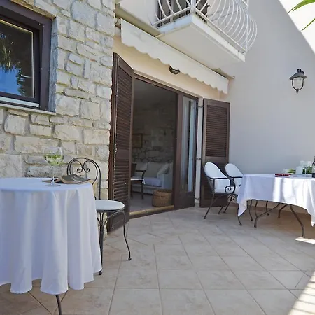 Sea View House Olja * 罗维尼